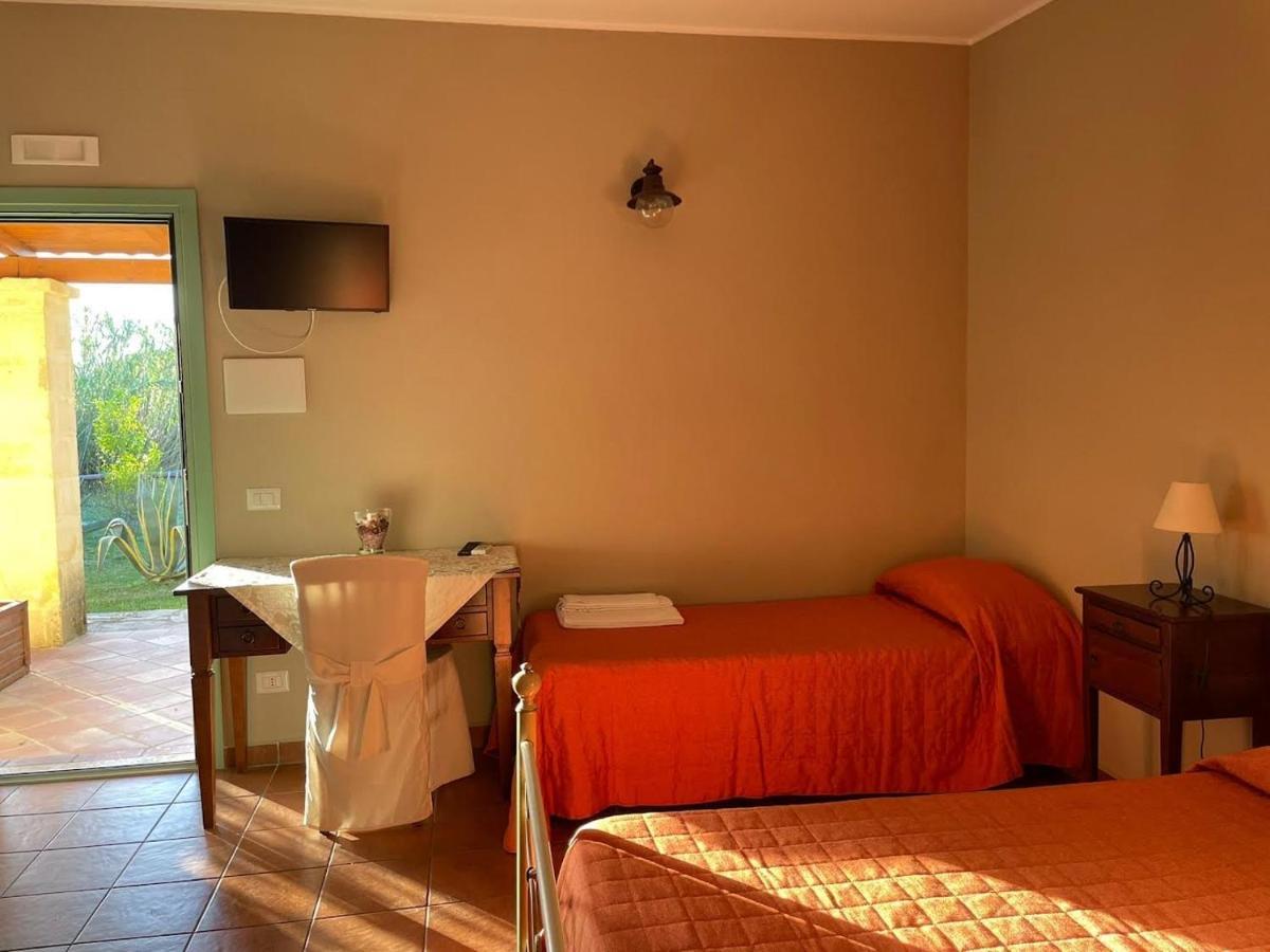 Borgo Nocchiara Hotel Carlentini Exterior photo