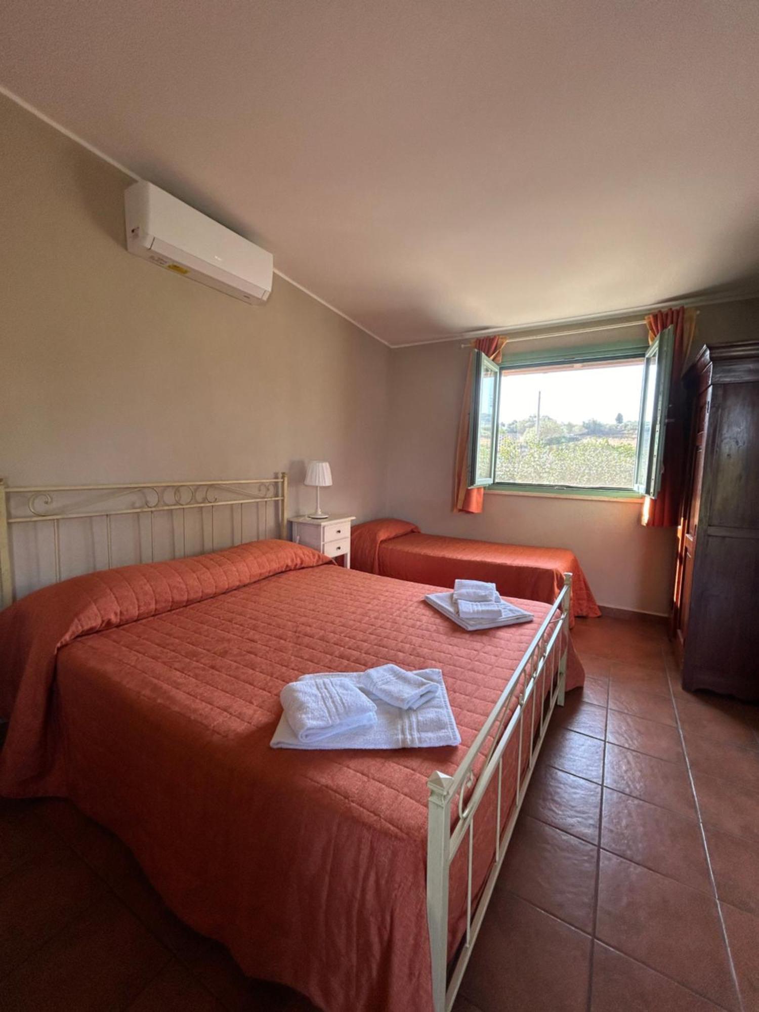 Borgo Nocchiara Hotel Carlentini Exterior photo
